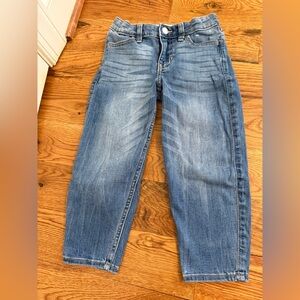 Abercrombie Kids High Rise Mini Mom Jeans Size 5/6 Regular